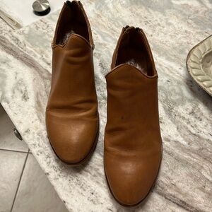 Frye shooties in tan. Size 10